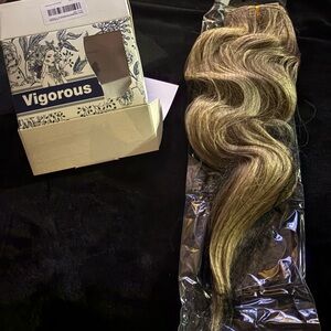 Wavy Blonde/Brown Hair Extension